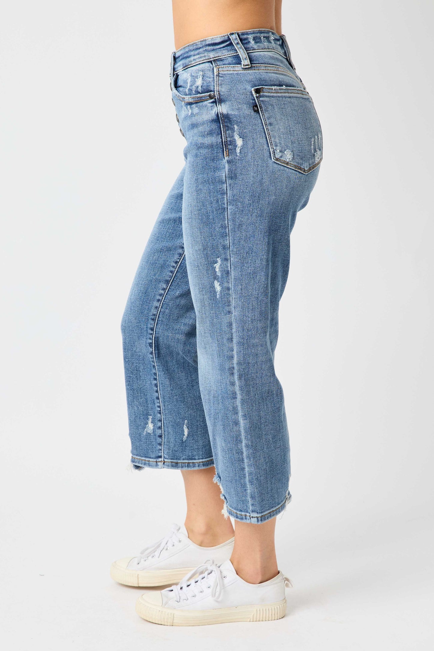 Judy Blue HW Button Fly Wide Leg Crop w/ Destroy Curvy Size