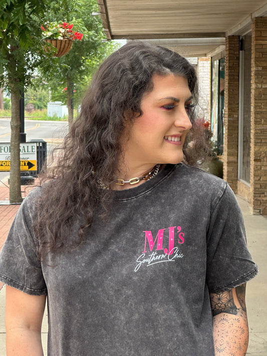 MJ's Southern Chic Logo Tee