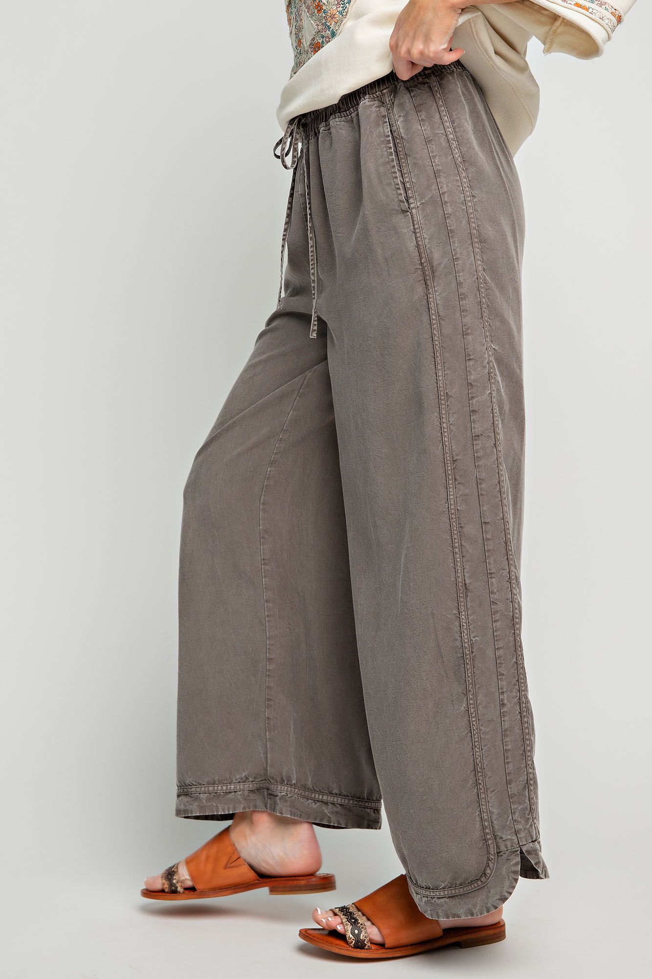 MINERAL WASHED SOFT TWILL WIDE LEG PANTS