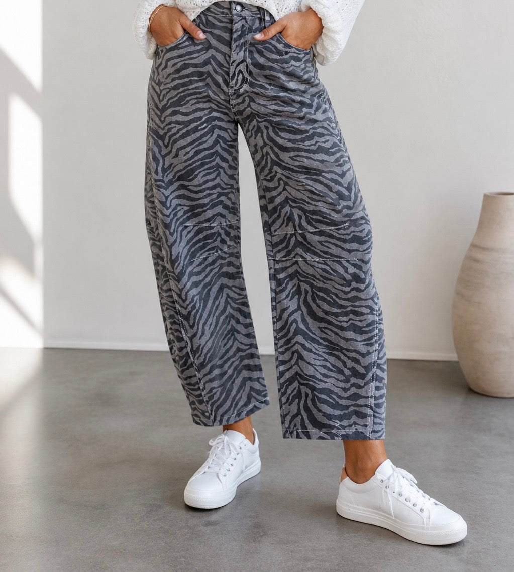 Wild Side Barrel Jeans