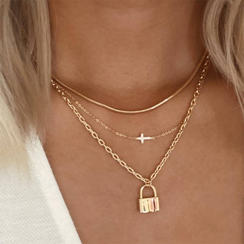 LAYERED NECKLACE