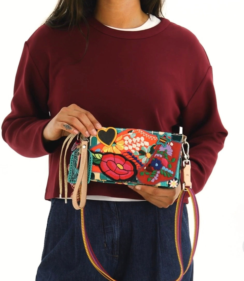 CONSUELA Uptown Crossbody, Dezi