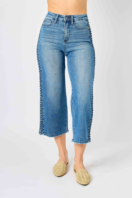 Judy Blue HW Braid SS Detail Crop Wide