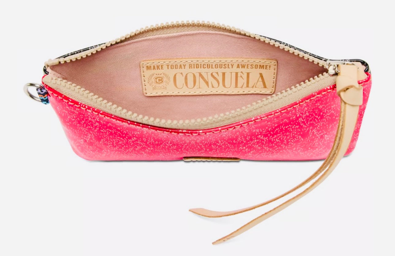 Consuela, Pop Pouch, Bae