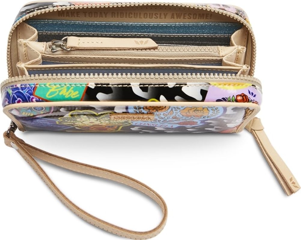 ZOE WRISTLET WALLET