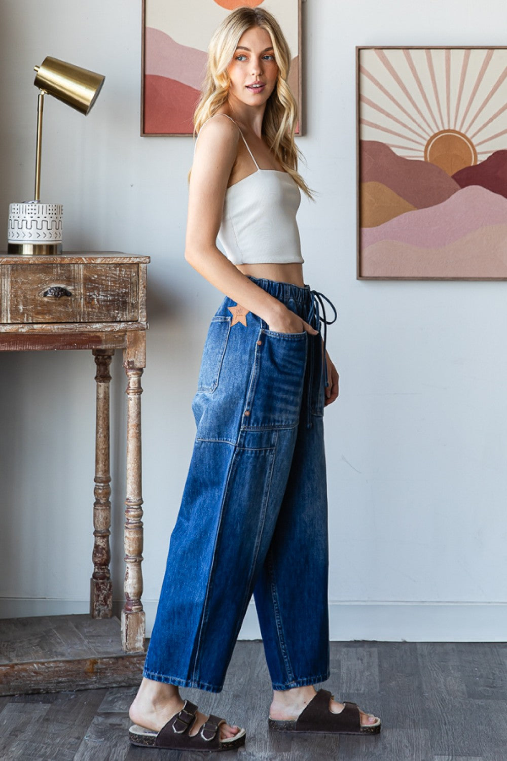WASHED BARREL JEANS