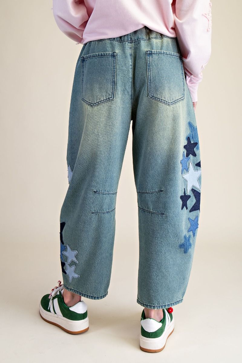 STAR PATCH BARREL DENIM PANTS