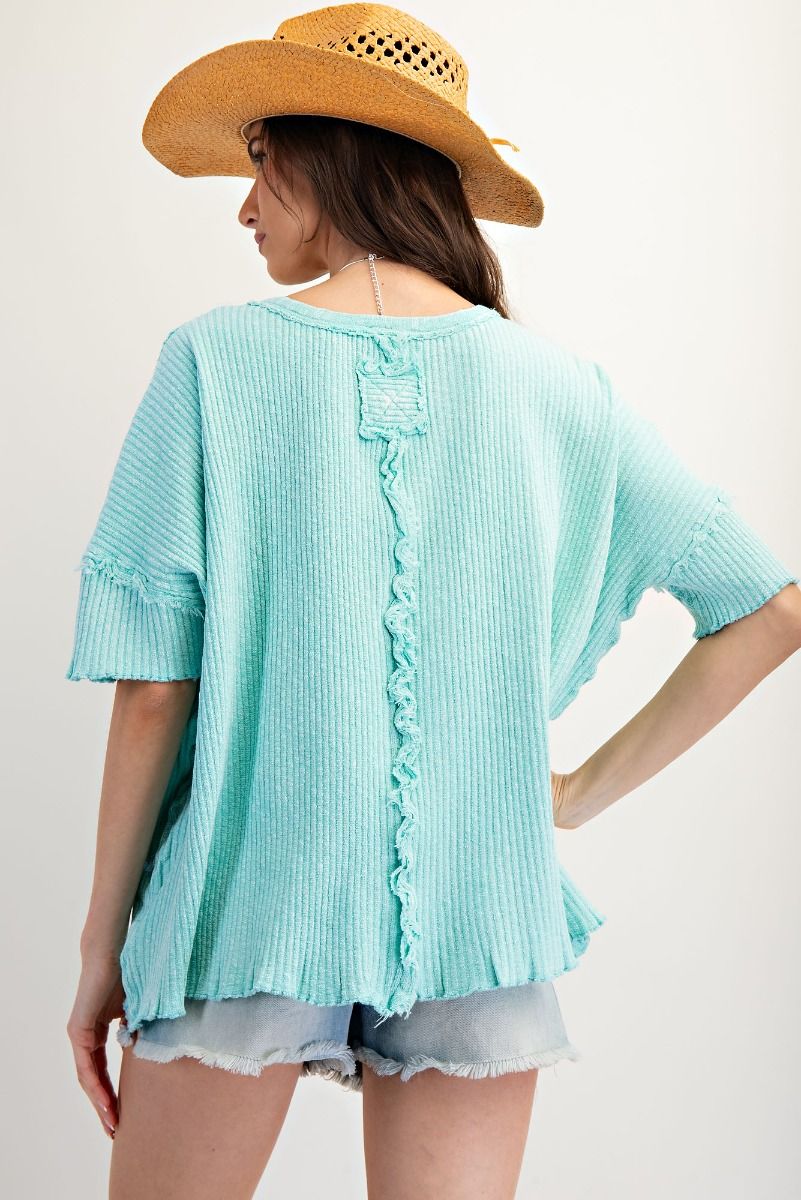 TEXTURED RIB KNIT MINERAL WASHED TOP