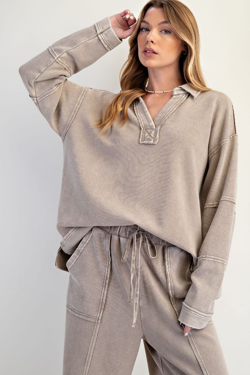 MOCHA TEXTURED PULLOVER