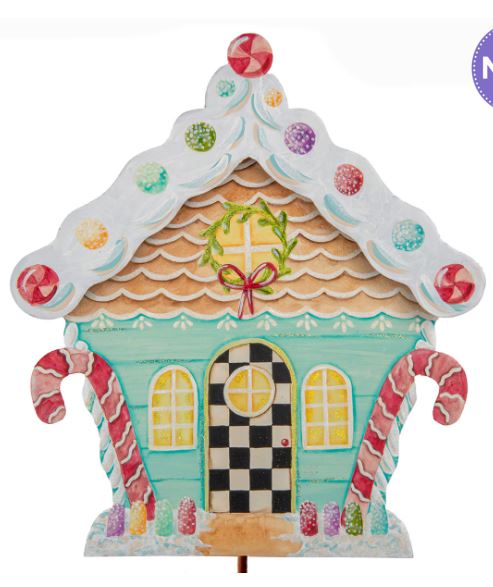 Gingerbread House Yard