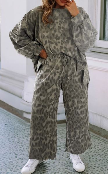 Grey Leopard Wide Leg Set