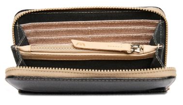 CONSUELA Essential Wallet, Mariana