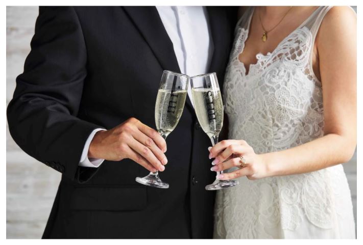 MR. & MRS. CHAMPAGNE FLUTE SET