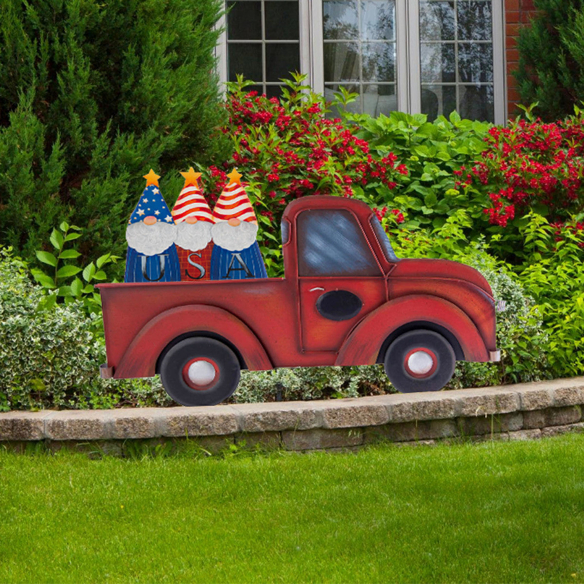Pile of USA Gnomes